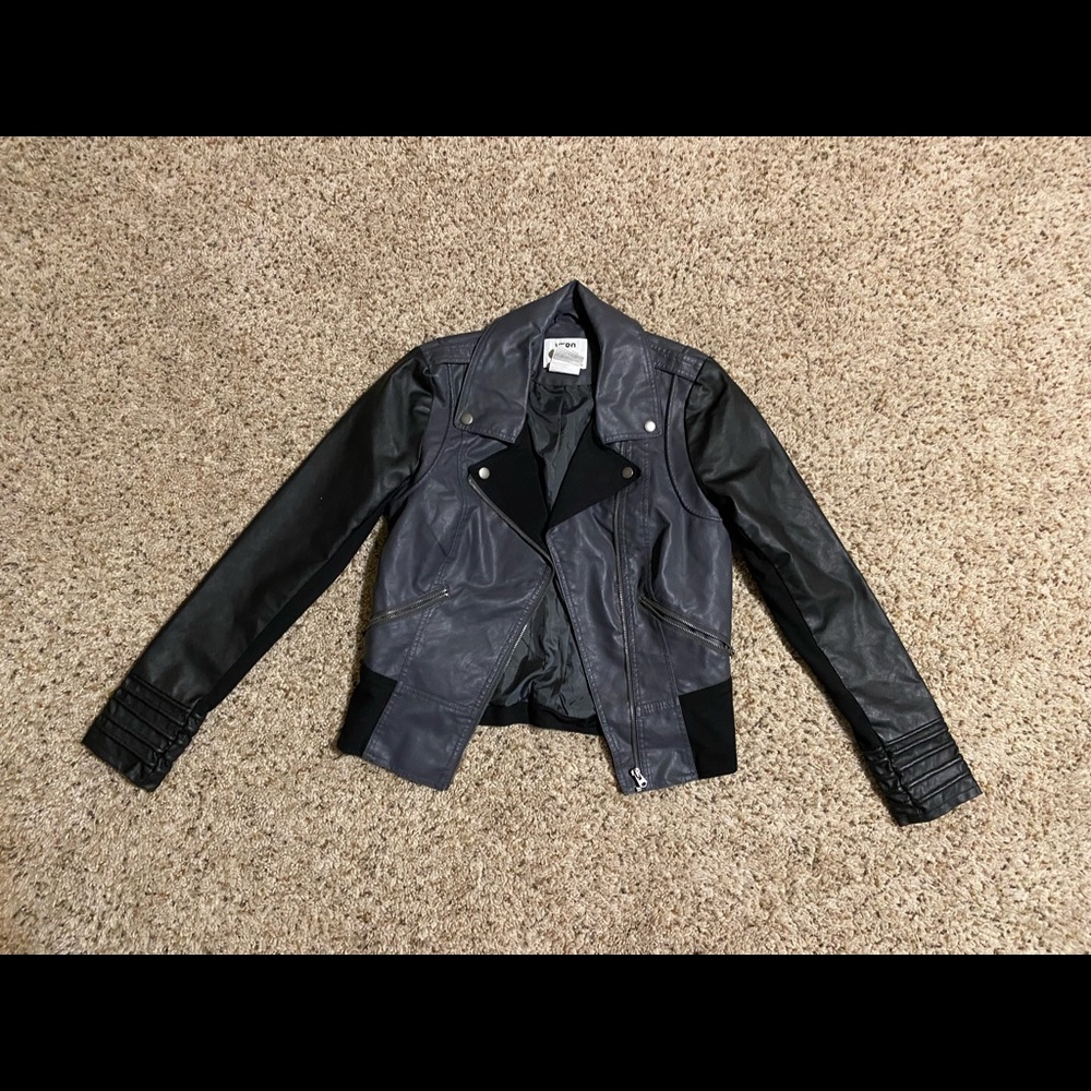 VERO MODA Faux Leather Jacket